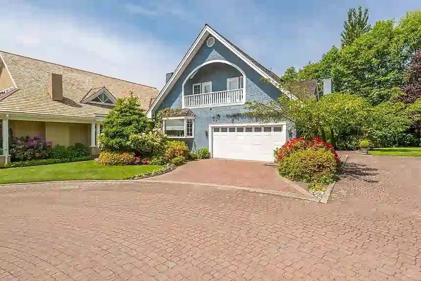 Proven Garage Door Service in Carstairs
